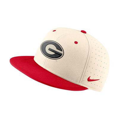 Georgia Nike Aero True Fitted Baseball Cap NATURAL/RED