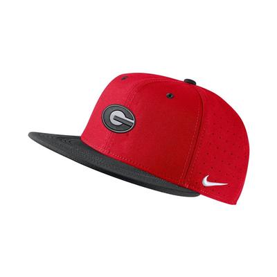 Georgia Nike Aero True Fitted Baseball Cap RED/BLK