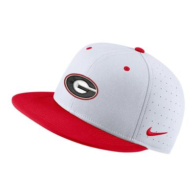 Georgia Nike Aero True Fitted Baseball Cap WHITE/RED