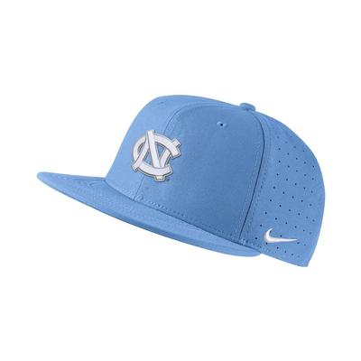 Carolina Nike Aero True Fitted Baseball Cap VALOR_BLUE